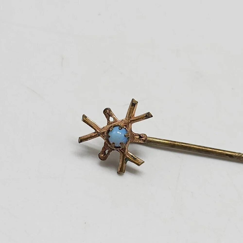 Vintage Gold Tone Stick Pin With Blue Opal Gemstone Accent Starburst Design